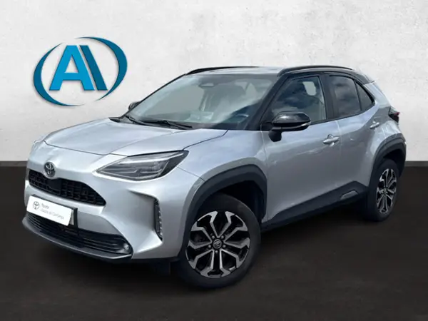YARIS CROSS